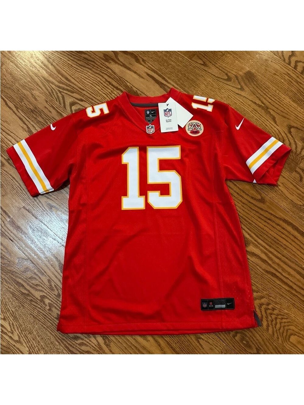 NWT KC Chiefs Patrick Mahomes Jersey #15 Youth XL